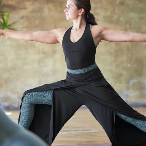 EUC Gorgeous Athleta Tulip Pants - Picture 5 of 7